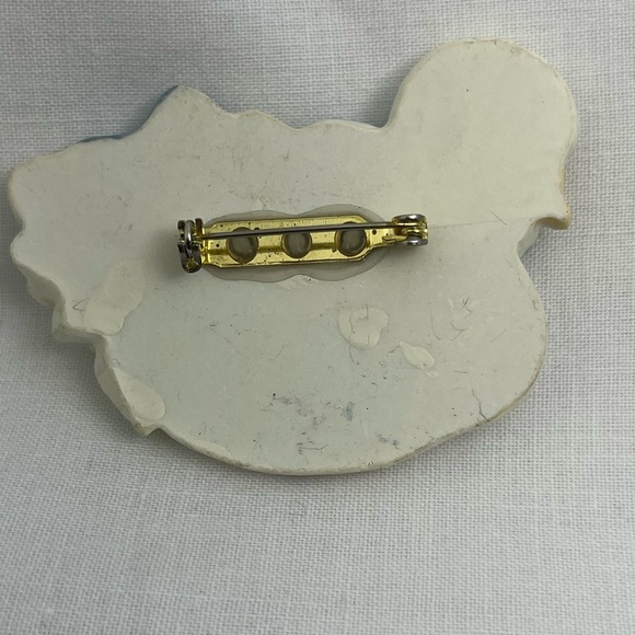 Vtg Goose Brooch 80s style with blue bow ribbon - Picture 3 of 4